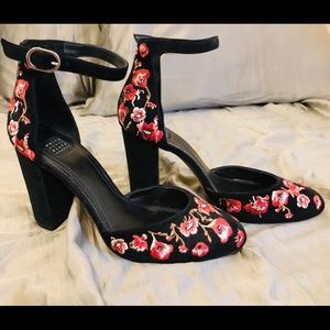 White House Black Market Pumps with Flowers
